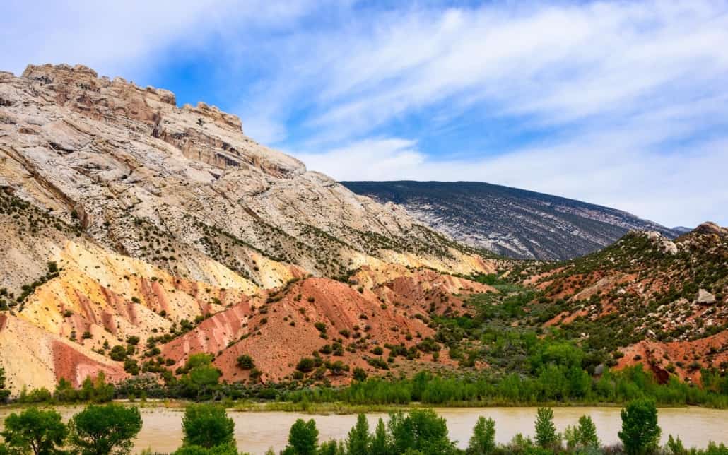 Side view of mountains in Vernal Utah