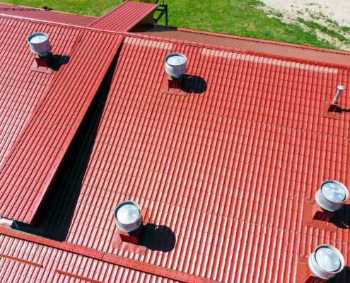 Understanding the Pros and Cons of Various Commercial Roofing Materials